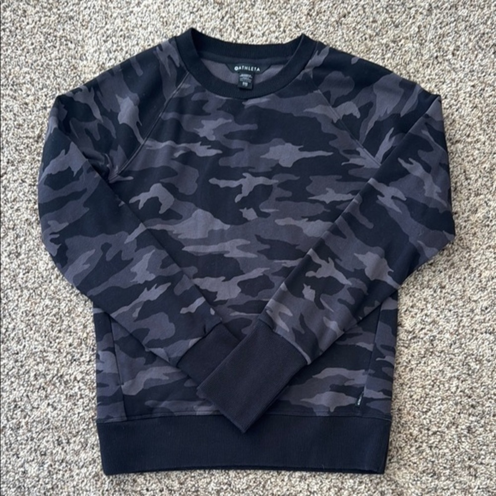 Athleta Camouflage Crewneck Sweater with Long Sleeves and Relaxed Fit - XXS